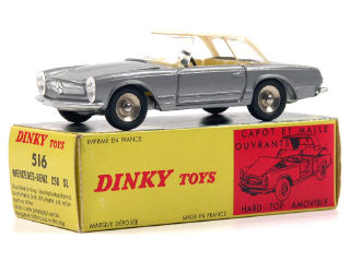 Lot 784 - DINKY TOYS (FRANCE) (1)