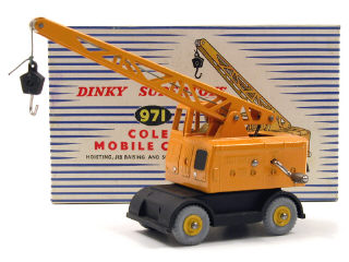 Lot 630 - DINKY TOYS (GB) (1)