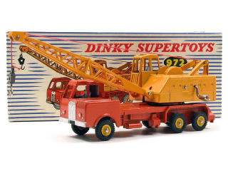 Lot 813 - DINKY TOYS FRANCE (1)