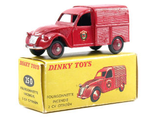 Lot 800 - DINKY TOYS FRANCE (1)