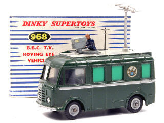 Lot 636 - DINKY TOYS (GB) (1)