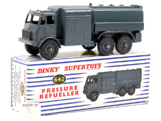 Lot 611 - DINKY TOYS GB (1)