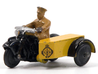 Lot 499 - DINKY TOYS GB (1)