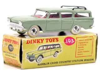 Lot 373 - DINKY TOYS (GB) (1)
