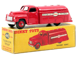 Lot 528 - DINKY TOYS GB (1)