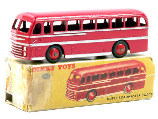 Lot 559 - DINKY TOYS (GB) (1)
