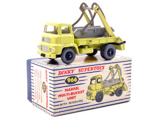 Lot 628 - DINKY TOYS GB (1)