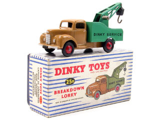 Lot 566 - DINKY TOYS GB (1)