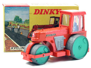 Lot 633 - DINKY TOYS GB (1)