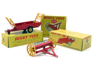 Lot 679 - DINKY TOYS (GB) (3)