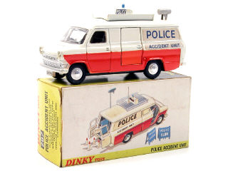 Lot 658 - DINKY TOYS GB (1)