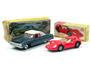 Lot 461 - DINKY TOYS (GB) (2)