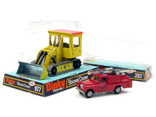 Lot 668 - DINKY TOYS GB (2)