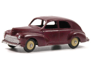 Lot 738 - DINKY TOYS (FRANCE) (1)