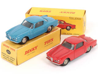 Lot 298 - DINKY TOYS (FRANCE) (2)