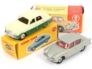 Lot 260 - DINKY TOYS (GB) (2)