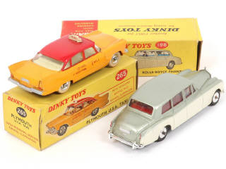 Lot 266 - DINKY TOYS (GB) (2)