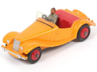Lot 246 - DINKY TOYS (GB) (1)