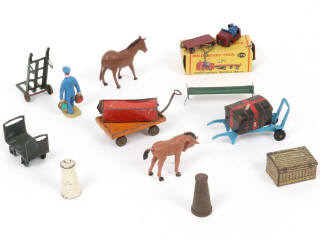 Lot 278 - DINKY TOYS (GB) (14)
