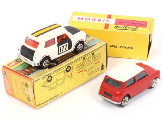 Lot 189 - CORGI TOYS (GB) (2)