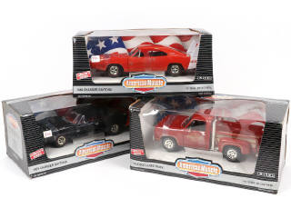 Lot 81 - ERTL (USA) (3)