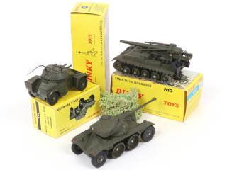 Lot 314 - DINKY TOYS (FRANCE) (3)