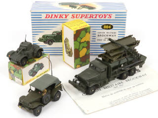 Lot 313 - DINKY TOYS (FRANCE) (3)