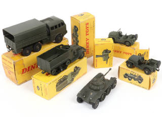 Lot 326 - DINKY TOYS (FRANCE) (6)
