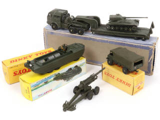 Lot 325 - DINKY TOYS (FRANCE) (5)