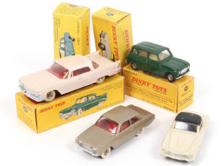 Lot 323 - DINKY TOYS (FRANCE) (4)