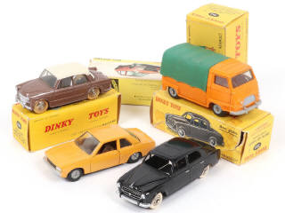Lot 320 - DINKY TOYS (FRANCE) (4)