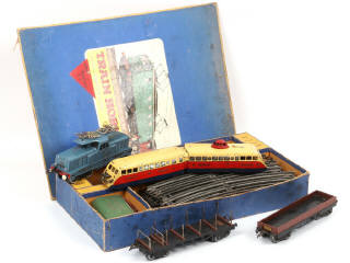 Lot 45 - HORNBY 'O' (FRANCE) (2)