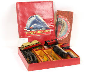 Lot 46 - HORNBY 'O' (FRANCE) (2)