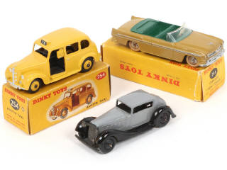 Lot 279 - DINKY TOYS (3)