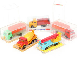 Lot 210 - MAJORETTE (FRANCE) (5)