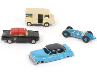 Lot 323 - DINKY TOYS (FRANCE) (4)
