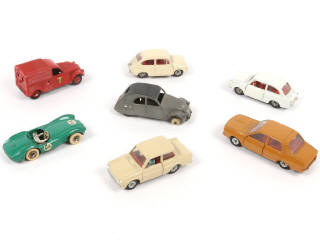 Lot 327 - DINKY TOYS (FRANCE) (7)