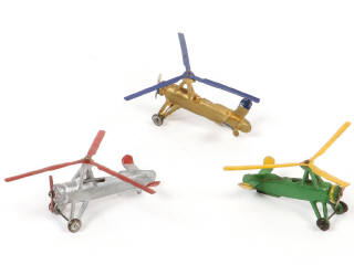 Lot 328 - DINKY TOYS (3)