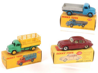 Lot 349 - DINKY TOYS (GB) (3)