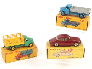 Lot 349 - DINKY TOYS (GB) (3)