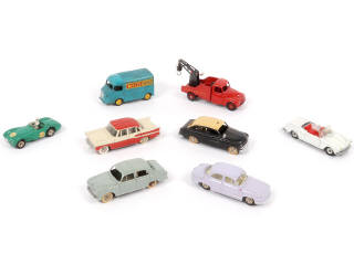 Lot 313 - DINKY TOYS (FRANCE) (8)