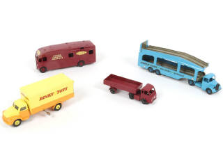 Lot 329 - DINKY TOYS (GB) (4)
