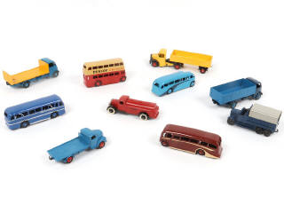 Lot 332 - DINKY TOYS (GB) (10)
