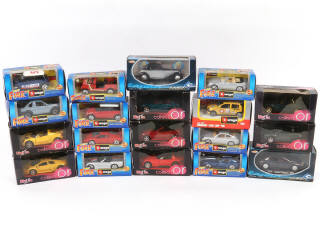 Lot 30 - DIVERS (19)