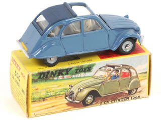 Lot 284 - DINKY TOYS (FRANCE) (1)