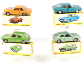 Lot 308 - DINKY TOYS (FRANCE) (4)