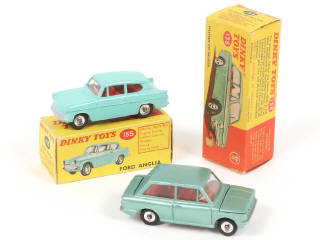 Lot 328 - DINKY TOYS (GB) (2)