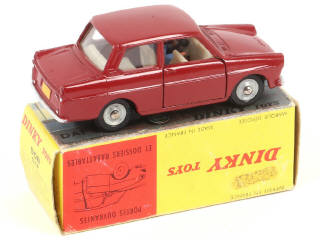 Lot 285 - DINKY TOYS (FRANCE) (1)