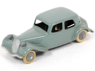 Lot 233 - DINKY TOYS (FRANCE) (1)