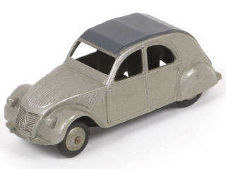 Lot 236 - DINKY TOYS (FRANCE) (1)